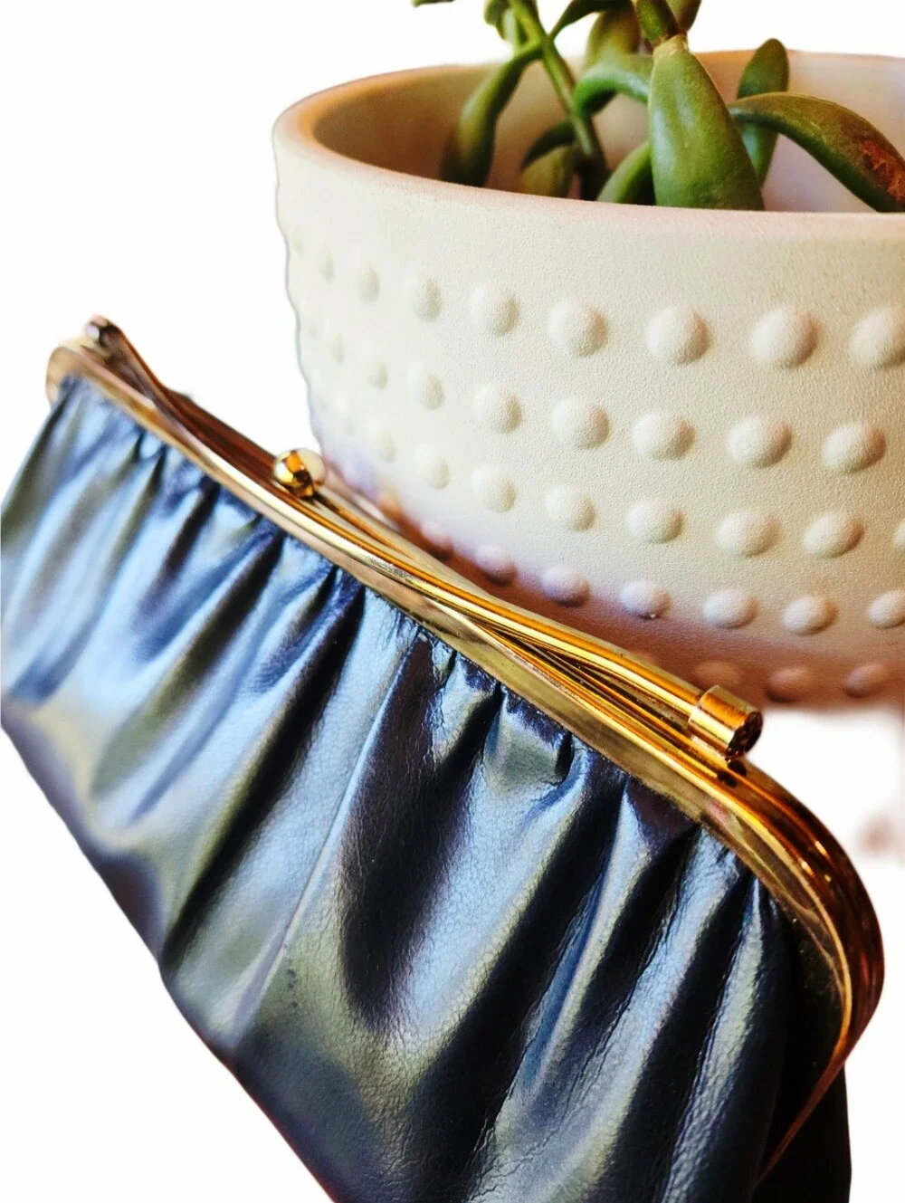 Classic Vintage 50s Navy Leather Clutch with Gold Kiss Closure Frame
